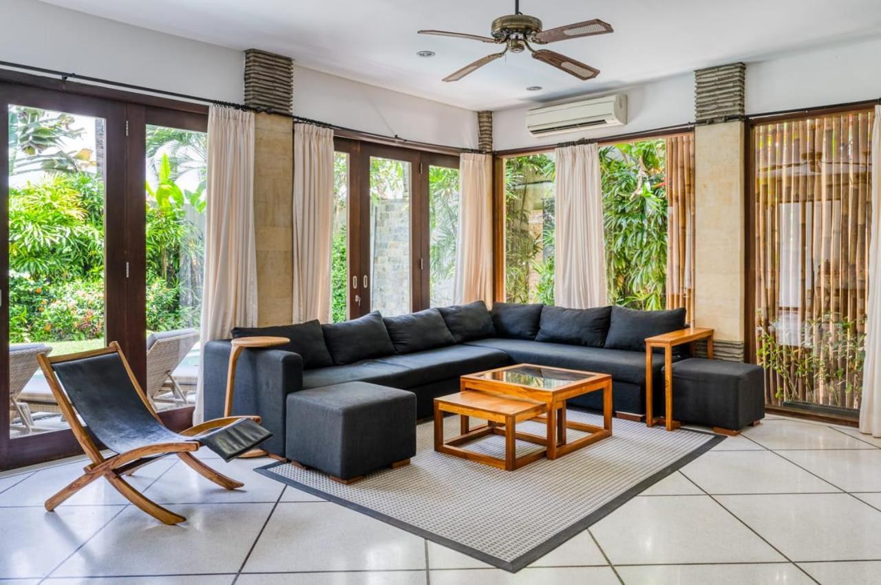 Virginia 4br 5min Walk To With Assistant And Pick Up From Airport And Security विला *